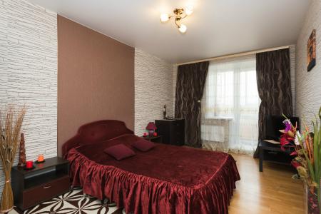 ТРЦ Фан-Фан,СК Уралец,ОБЛ.ГИБДД,Мед.городок,Граница районов: Юго-Запад, ВИЗ, Центр