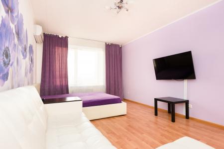 Однокомнатная квартира, Смазчиков 3