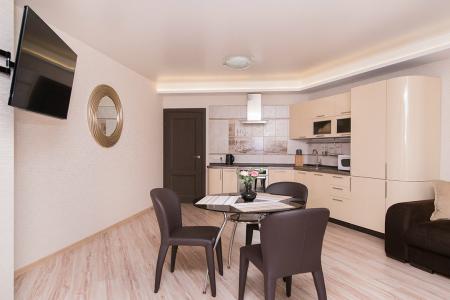 Двухкомнатная квартира вблизи центра, новый дом.