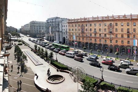 Квартира в доме - памятнике архитектуры, метро Октябрьская, центр Минска. Безлимитный Wi-Fi.