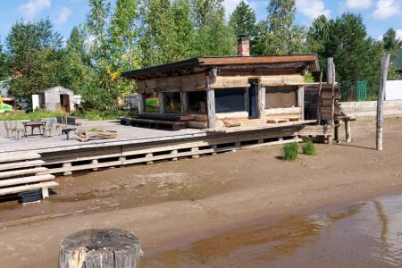 Баня- дом на реке Чусовой