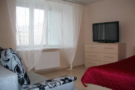 Новый дом, квартира-студия, полностью меблирована - все новое!!!