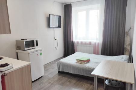 Студия в центре левого берега