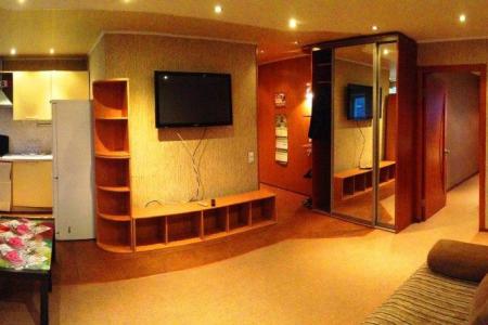 Двухкомнатная квартира в центре Перми,р-н ж/д Пермь-2