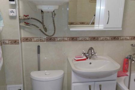 Посуточно 1 комнатная новая ,уютная квартира на Героев Севастополя 60