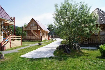 Сдам коттедж и гостевые домики на берегу Телецкого озера