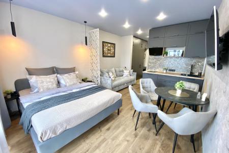 Четырехместная уютная студия у пл. Маркса.