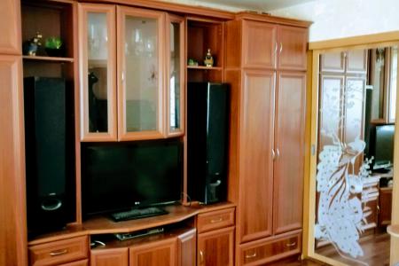 Половина дома с отдельным входом и стоянкой на две машины