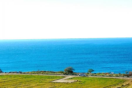 Двухкомнатная квартира с видом на море