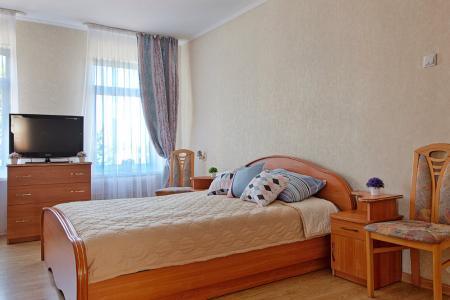 Двухкомнатная квартира от собственника для семьи путешественников, парковка, WIFI.