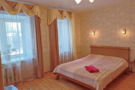 Элегантная квартира в историческом центре на ул.Трефолева,12а