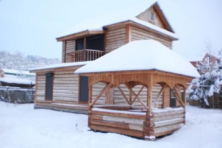 Двухэтажный коттедж посуточно недалеко от горнолыжного комплекса в п. Крутушка