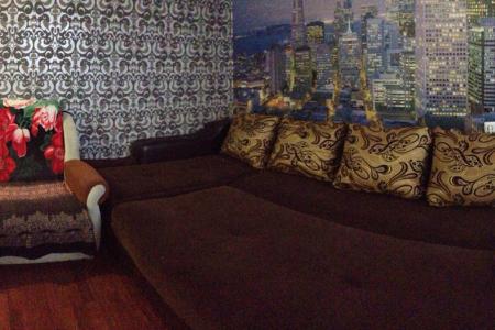 1-комн. квартира в районе рынка Манньыаттаах/Областной больницы