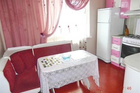 Уютная квартира на Левом берегу