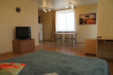 В элитном доме квартира-студия на набережной Лазури