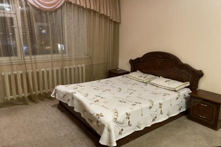 Салехард,  улица Свердлова, 42