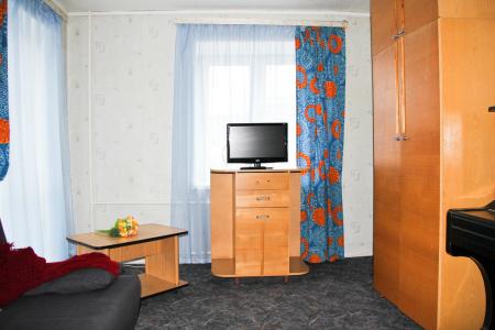 Однокомнатная квартира возле ТРЦ Алатырь