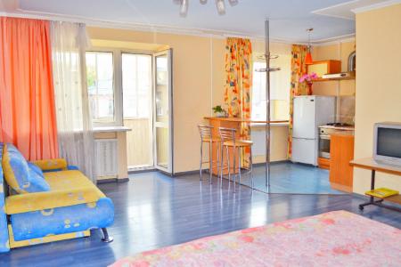 Уютная квартира в центре города у Драмтетара