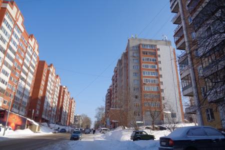 Учебная 7 -2 комн. Центр - Лагерный Сад