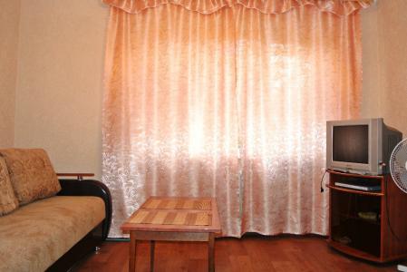 Кв-ра с евроремонтом за 900 рублей!!! Ремонт, новая мебель,  Wi-Fi, отчетные документы!!!