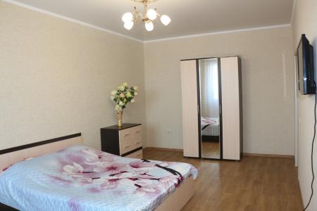 Сдаю 3-х ком квартиру посуточно. Онлайн чеки