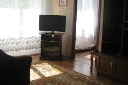 Двухкомнатная квартира возле ЖД и авто вокзала