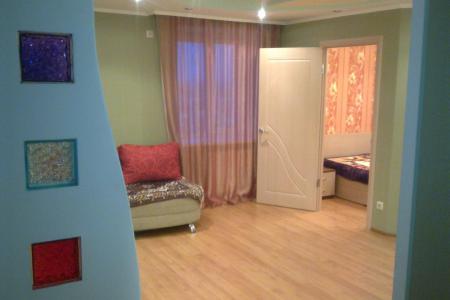 Уютная 2-комнатная квартира на Ново-вокзальной 27