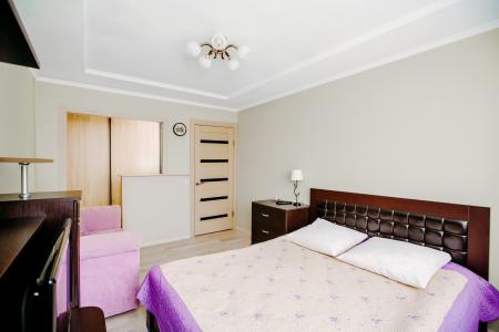 EasyRent просторная однокомнатная квартира на Кудашева