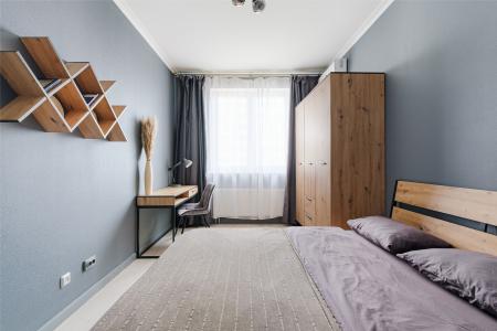 Евро -2 в спальном районе у водохранилища