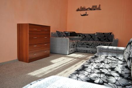 1-к квартира на Поспелова, 15