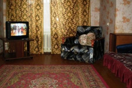 Двухкомнатная квартира посуточно на ул. Архангельская