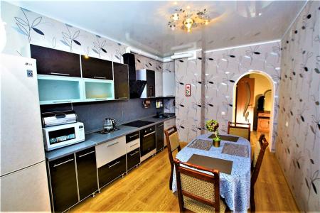 Сдам квартиру в  Спутнике по часам и  суткам .