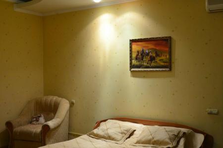 Сдается однокомнатная квартира-студио в центре