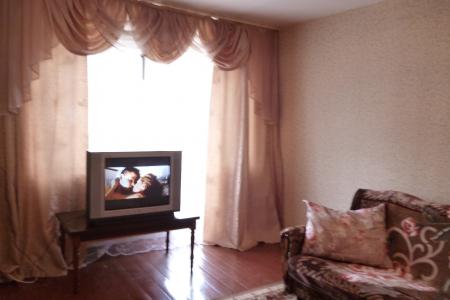 Однокомнатная квартира по суткам в центре