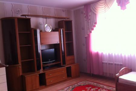 Евро-двушка около автовокзала