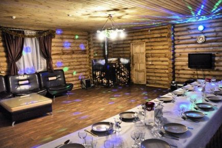 Сдам дом с Баней и Бильярдом.