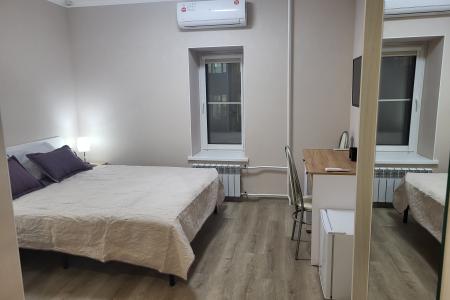 Уютная студия в историческом центре Москвы.