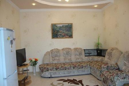 Двухкомнатная квартира чрез дорогу от парка