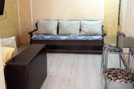 Двухкомнатная квартира на пляжной улице, море и пляж 3 минуты пешком