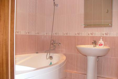 Сдам квартиру посуточно.Центр ЦУМ