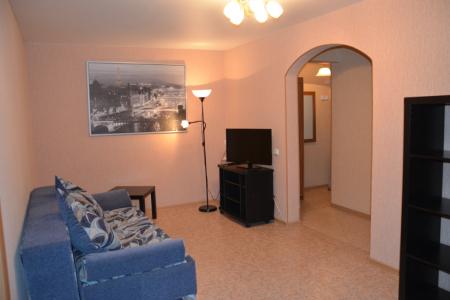 Двухкомнатная квартира в центре.