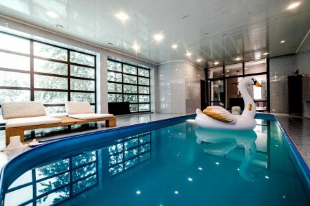 Дом под мероприятия с сауной и бассейном недалеко от МКАД на 20 гостей