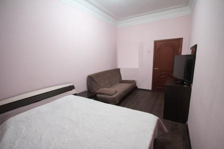 2 комнатная квартира в центре