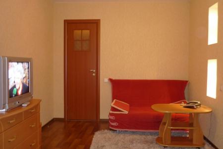 Однокомнатная квартира посуточно в центре города возле ТВЦ «Каскад»