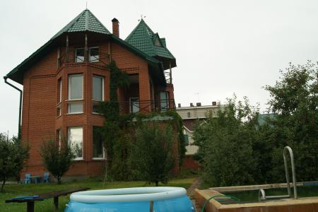 Коттедж "Вишневый сад" в п. Ю.Ленинец