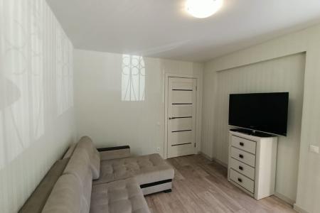 Отличная 2 к кварттира после ремонта на Площади победы