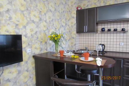 1-комнатная квартира с ремонтом и парковкой