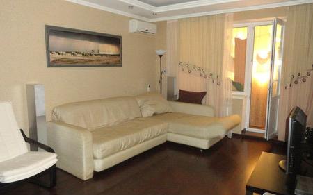 3 - 5 мин до моря,рядом рынок,столовая, м-н Магнит,парковка