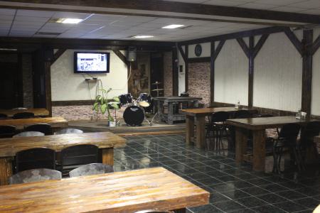 Гостиничный комплекс с банкетным залом и номерами люкс (с парилкой в номере)