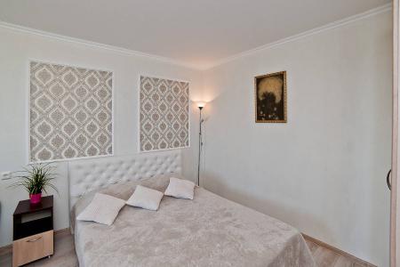 Теплая, комфортная квартира на Атарбекова